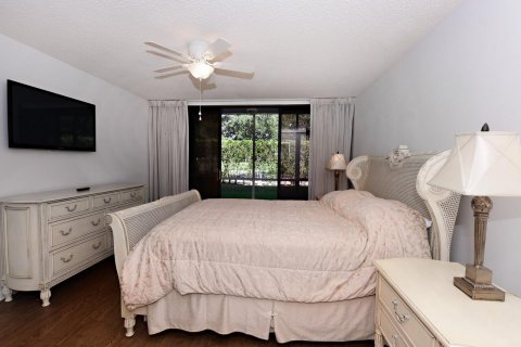 Condo in West Palm Beach, Florida, 2 bedrooms  № 1147008 - photo 12