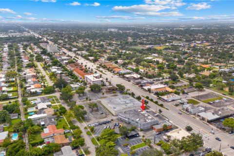 Propiedad comercial en venta en Hollywood, Florida № 1370757 - foto 27