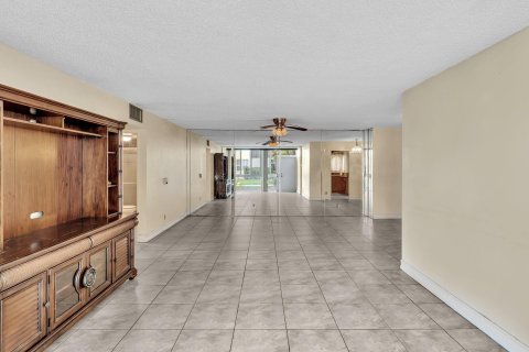 Condo in Miami, Florida, 2 bedrooms  № 1094158 - photo 20