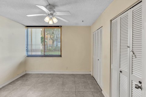 Copropriété à vendre à Miami, Floride: 2 chambres, 110.74 m2 № 1094158 - photo 17