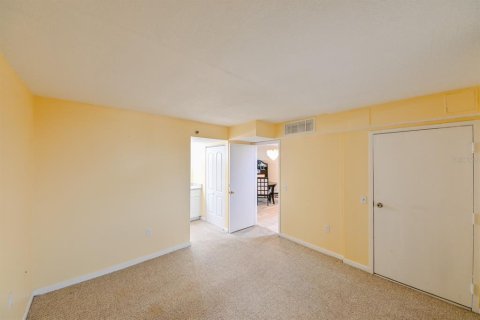 Condo in Hudson, Florida, 2 bedrooms  № 1354389 - photo 23