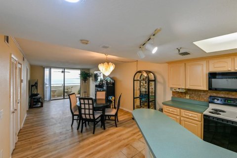 Condo in Hudson, Florida, 2 bedrooms  № 1354389 - photo 8