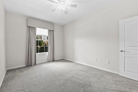 Condo in Davenport, Florida, 2 bedrooms  № 1274047 - photo 22