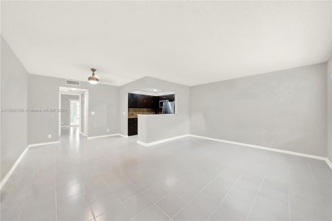 Condominio en venta en Boca Raton, Florida, 1 dormitorio, 66.89 m2 № 1282647 - foto 9