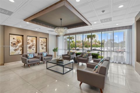 Copropriété à vendre à Aventura, Floride: 2 chambres, 106.28 m2 № 1224227 - photo 3