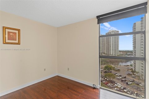 Copropriété à vendre à Aventura, Floride: 2 chambres, 106.28 m2 № 1224227 - photo 16