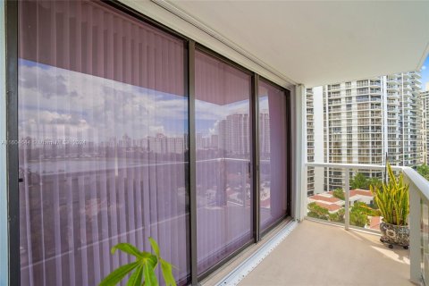 Condominio en venta en Aventura, Florida, 2 dormitorios, 106.28 m2 № 1224227 - foto 26