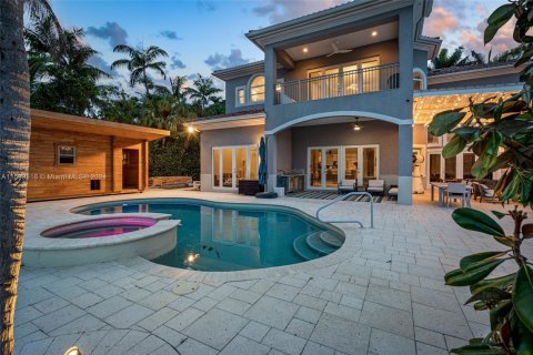 Villa ou maison à vendre à Hollywood, Floride: 4 chambres, 452.25 m2 № 1224260 - photo 14