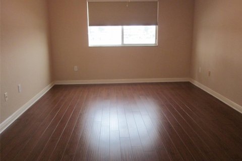 Condo in Tamarac, Florida, 2 bedrooms  № 936683 - photo 15