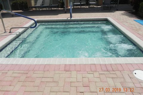 Condominio en venta en Tamarac, Florida, 2 dormitorios, 140.1 m2 № 936683 - foto 4