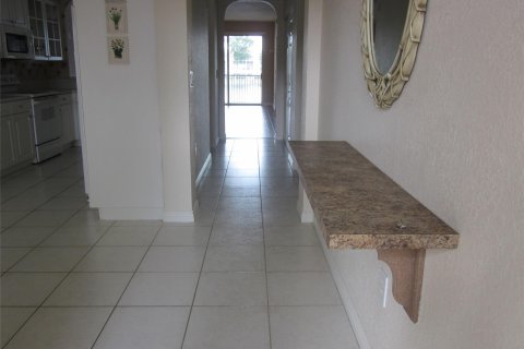 Condo in Tamarac, Florida, 2 bedrooms  № 936683 - photo 27