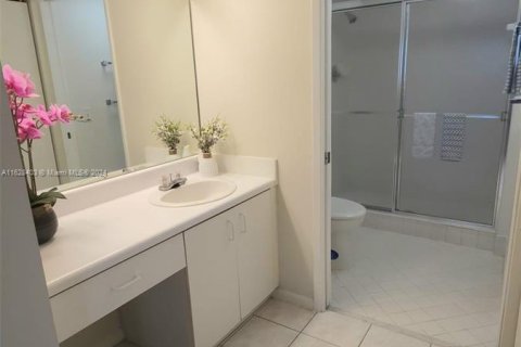 Copropriété à vendre à Pembroke Pines, Floride: 2 chambres, 105.63 m2 № 1282366 - photo 1