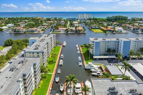 Condominio en venta en Delray Beach, Florida, 3 dormitorios, 141.21 m2 № 816258 - foto 1