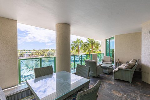 Condo in Fort Lauderdale, Florida, 3 bedrooms  № 994390 - photo 19