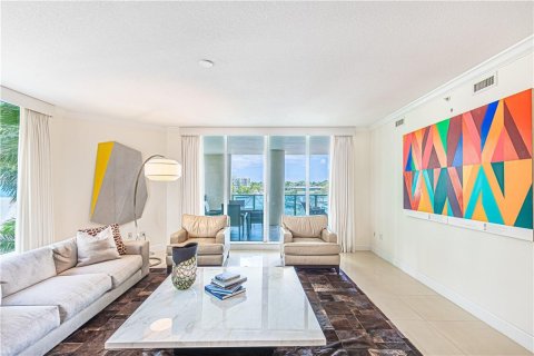 Condo in Fort Lauderdale, Florida, 3 bedrooms  № 994390 - photo 20