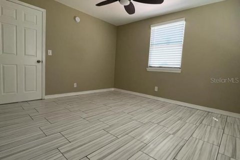 Casa en venta en Moore Haven, Florida, 5 dormitorios, 153.66 m2 № 995251 - foto 17