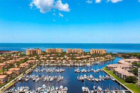 Condominio en venta en Punta Gorda, Florida, 3 dormitorios, 191.84 m2 № 1202977 - foto 3