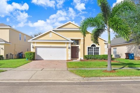 House in Davenport, Florida 4 bedrooms, 178.09 sq.m. № 1429312 - photo 2