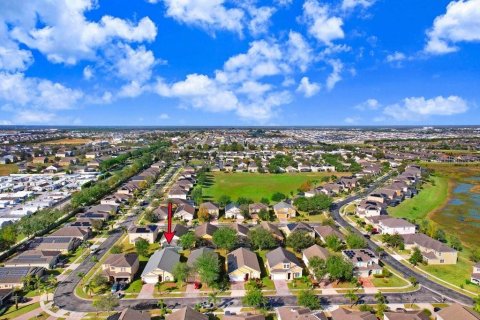 House in Davenport, Florida 4 bedrooms, 178.09 sq.m. № 1429312 - photo 27