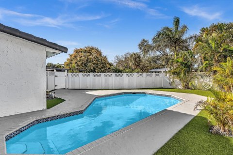 Casa en venta en Deerfield Beach, Florida, 3 dormitorios, 139.63 m2 № 1002630 - foto 25