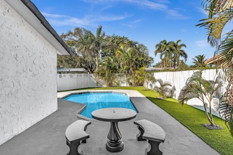 Casa en venta en Deerfield Beach, Florida, 3 dormitorios, 139.63 m2 № 1002630 - foto 9
