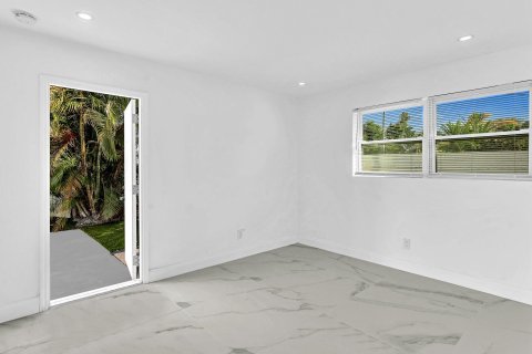 Casa en venta en Deerfield Beach, Florida, 3 dormitorios, 139.63 m2 № 1002630 - foto 13