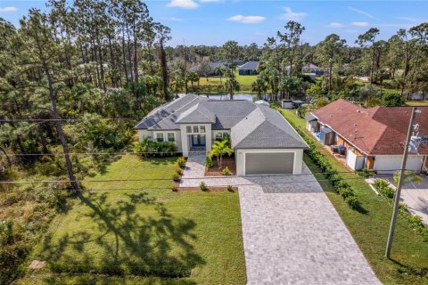 Villa ou maison à vendre à North Port, Floride: 3 chambres, 179.67 m2 № 1408792 - photo 1