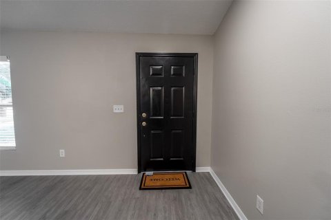Dúplex en venta en Orlando, Florida, 2 dormitorios, 83.52 m2 № 845117 - foto 2