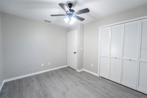 Duplex à vendre à Orlando, Floride: 2 chambres, 83.52 m2 № 845117 - photo 13