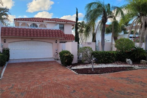 Casa en venta en Delray Beach, Florida, 3 dormitorios, 229.84 m2 № 1184224 - foto 1