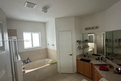 Townhouse in Homestead, Florida 3 bedrooms, 175.03 sq.m. № 924652 - photo 16