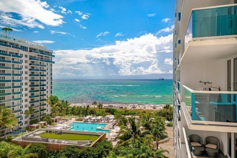 Condominio en alquiler en Miami Beach, Florida, 61.32 m2 № 28941 - foto 23