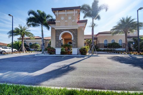 Villa ou maison à vendre à Delray Beach, Floride: 2 chambres, 173.08 m2 № 1002833 - photo 16