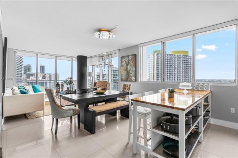 Condominio en venta en Miami, Florida, 2 dormitorios, 124.49 m2 № 1413535 - foto 7