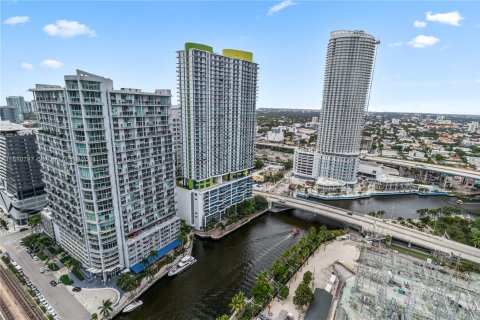 Condominio en venta en Miami, Florida, 2 dormitorios, 124.49 m2 № 1413535 - foto 28