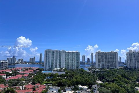 Condo in Aventura, Florida, 3 bedrooms  № 1362450 - photo 3