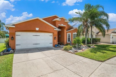 Casa en venta en Wesley Chapel, Florida, 4 dormitorios, 168.15 m2 № 1354953 - foto 1