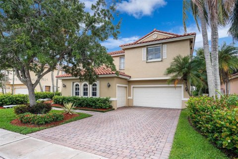 Villa ou maison à vendre à Pembroke Pines, Floride: 5 chambres, 341.23 m2 № 1380546 - photo 4