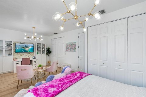 Villa ou maison à vendre à Pembroke Pines, Floride: 5 chambres, 341.23 m2 № 1380546 - photo 26