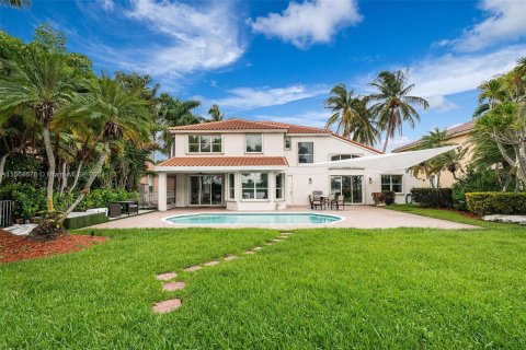 Villa ou maison à vendre à Pembroke Pines, Floride: 5 chambres, 341.23 m2 № 1380546 - photo 2