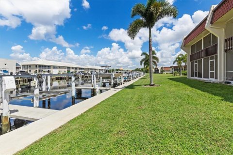 Condo in Punta Gorda, Florida, 2 bedrooms  № 1340372 - photo 17