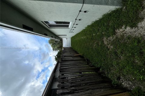 Casa en venta en Miami, Florida, 3 dormitorios, 86.77 m2 № 1333412 - foto 4