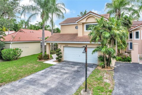 Casa en venta en Plantation, Florida, 3 dormitorios, 230.96 m2 № 1236589 - foto 4