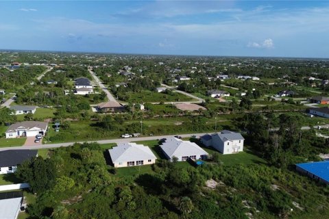 Propiedad comercial en venta en Port Charlotte, Florida, 6 dormitorios, 221.11 m2 № 1322375 - foto 28