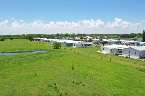 Terreno en venta en Okeechobee, Florida № 1216039 - foto 2