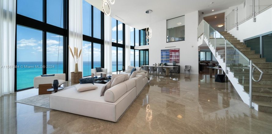 Condominio en Sunny Isles Beach, Florida, 4 dormitorios  № 1117174