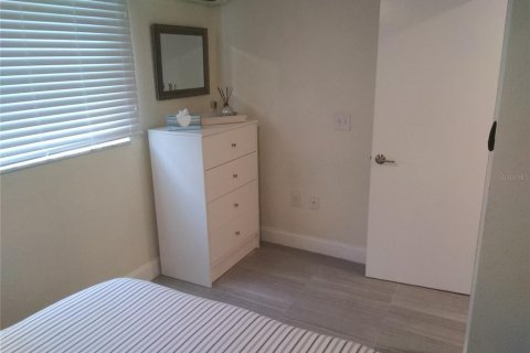 Apartment in Saint Pete Beach, Florida 2 bedrooms, 65.03 sq.m. № 531732 - photo 13