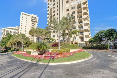 Condo in Lauderdale-by-the-Sea, Florida, 3 bedrooms  № 976840 - photo 4