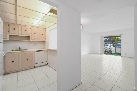 Copropriété à vendre à Pompano Beach, Floride: 1 chambre, 62.71 m2 № 1097852 - photo 16