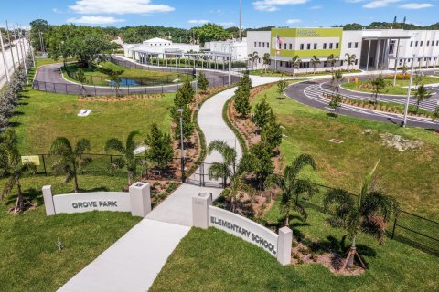 Villa ou maison à vendre à Palm Beach Gardens, Floride: 3 chambres, 146.51 m2 № 1097889 - photo 1